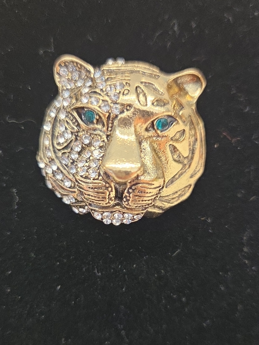 TIGER BROOCH WITH RHINESTONES